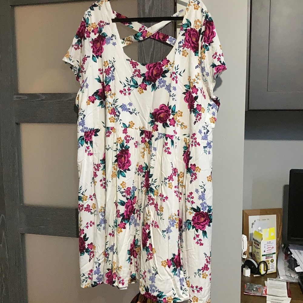 Floral dress size 4 torrid